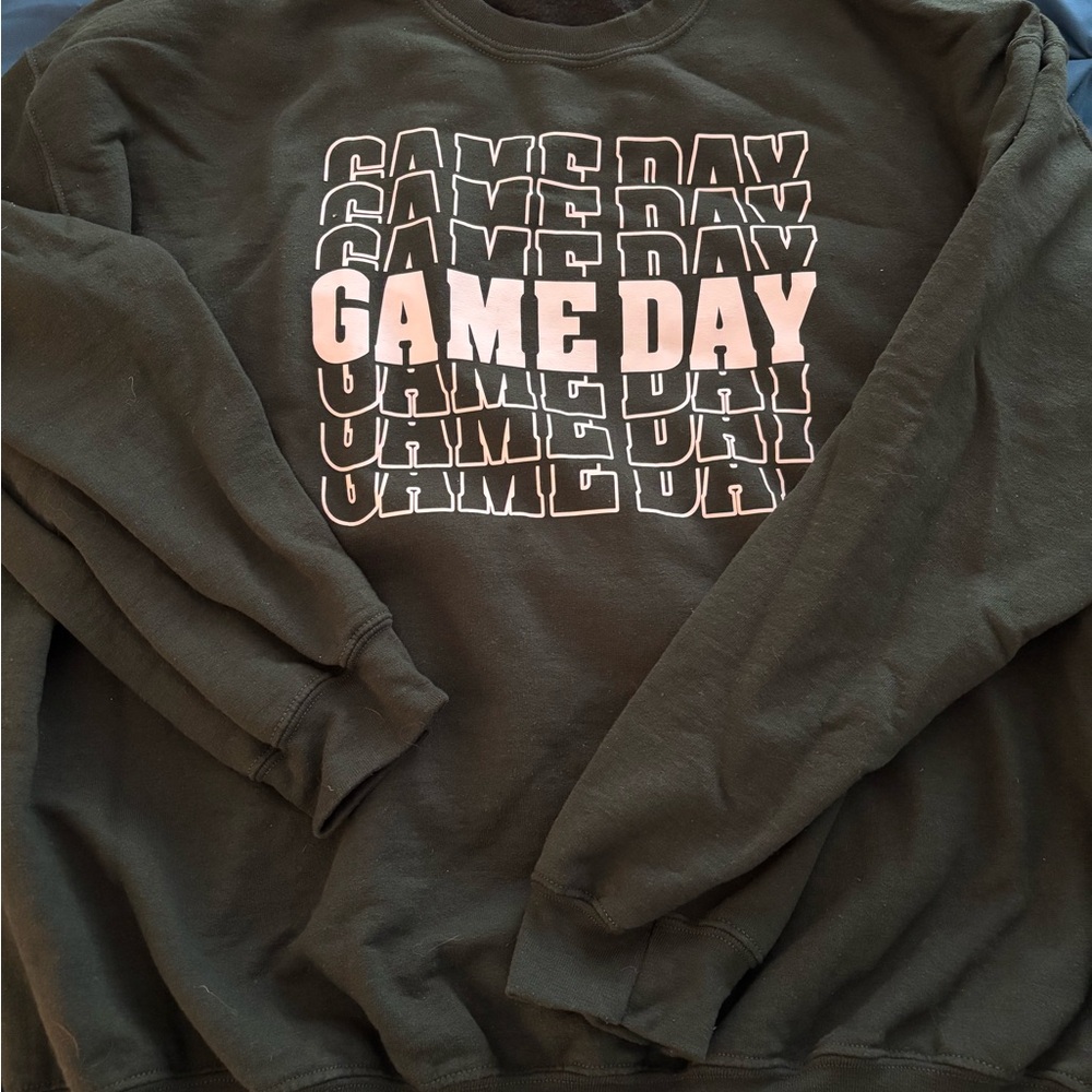 Gildan Green Game Day Sweatshirt with Modern Graphic Design